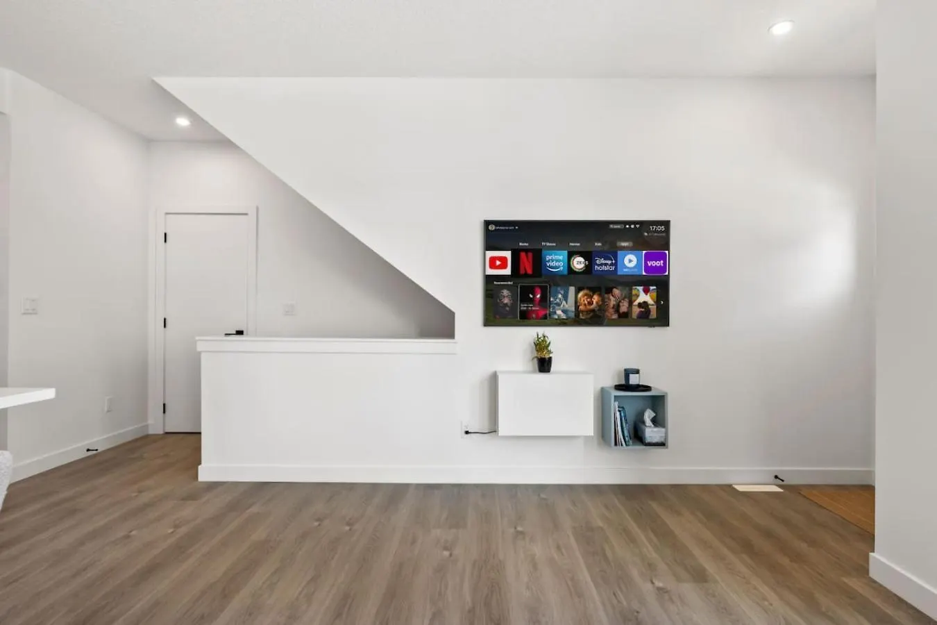 Holiday home Luxury Aspen 2Br Home With Double Garage Car Parking Calgary Canada
